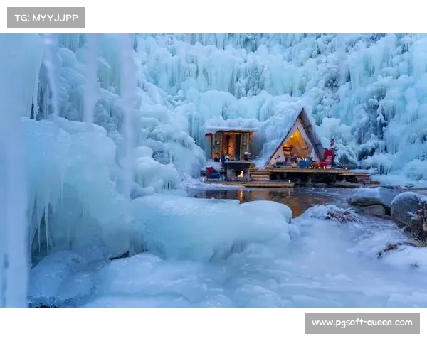 金水湖冰雪节现数十米冰瀑奇观,农家乐与民宿承接冰雪旅游客流 金水湖冰雪节现数十米冰瀑奇观,农家乐与民宿承接冰雪旅游客流